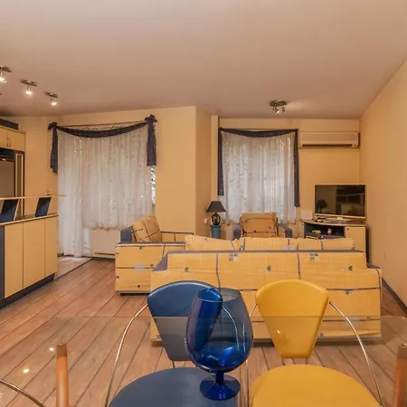 Cosy 1Bd Apartment Close To The National Opera Apartment Sofia